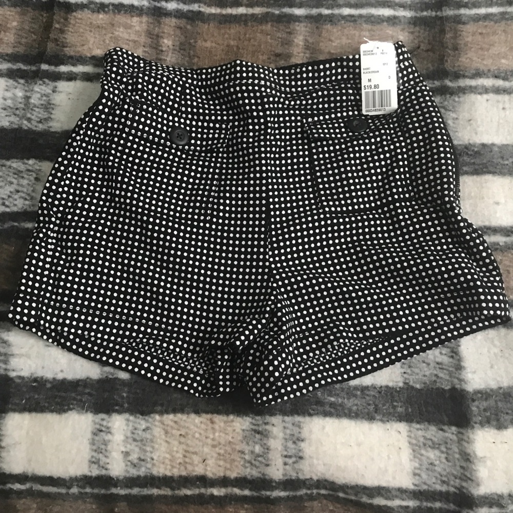 Polka dot shorts!😍🤩